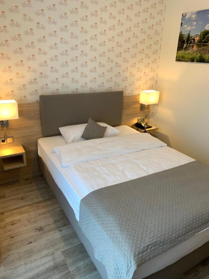 Hotel Fallersleber Spieker Wolfsburg Esterno foto