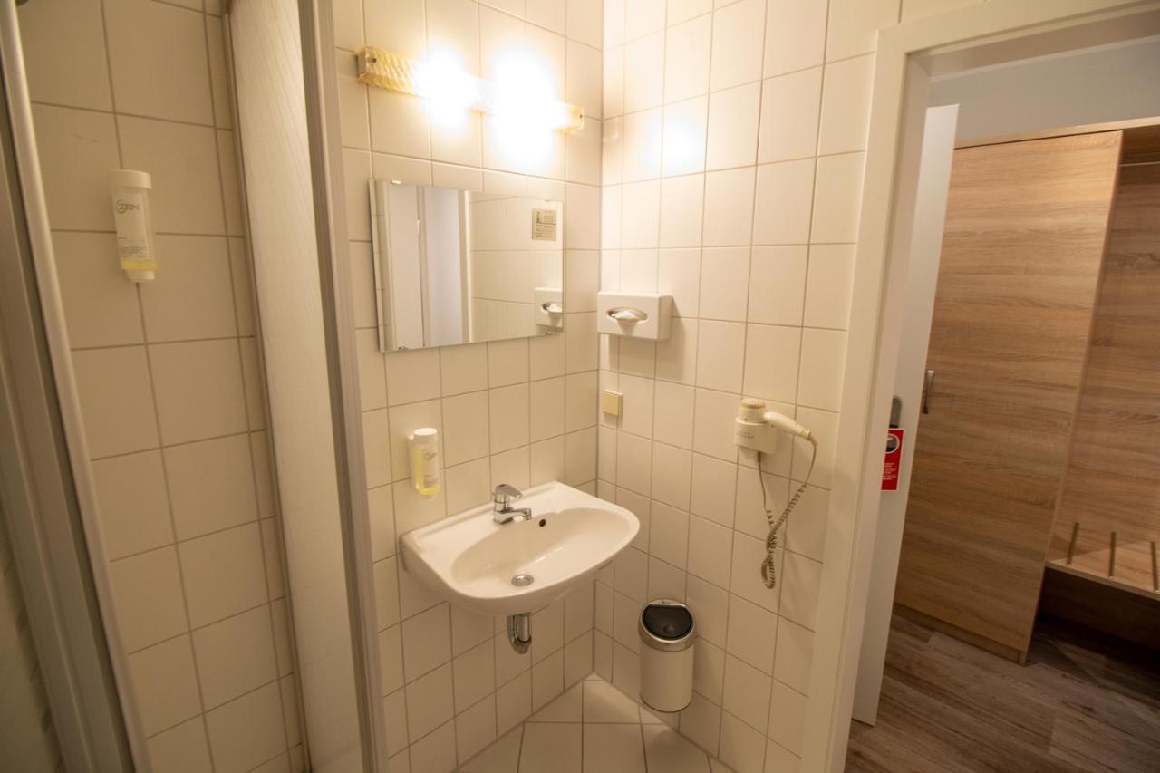 Hotel Fallersleber Spieker Wolfsburg Esterno foto
